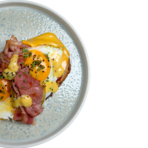 dana antrikotlu, yumurtali ekmek üstü tost